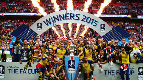 Màn nhận cúp FA 2015 vô cùng ấn tượng của Arsenal 