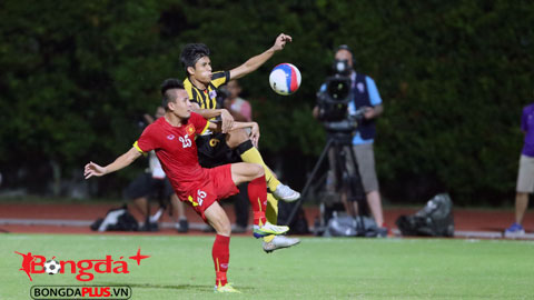 Xem lại những cú vào bóng ác ý U23 Malaysia dành cho U23 Việt Nam