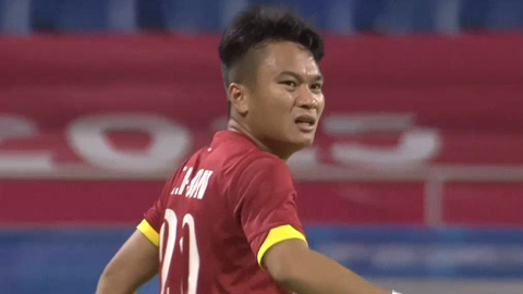 Phi Sơn đánh đầu sà xà ngang (U23 VN vs U23 Đông Timor)