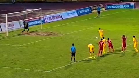 Sau Công Phượng, Quang Tình lại ghi bàn theo phong cách panenka