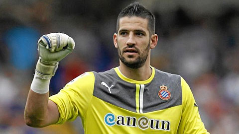 Kiko Casilla - người sẽ thay Iker Casillas là ai?