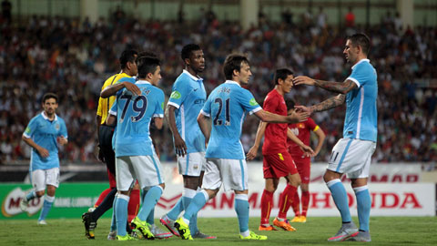 Chất chuyên nghiệp của Man City ở Việt Nam