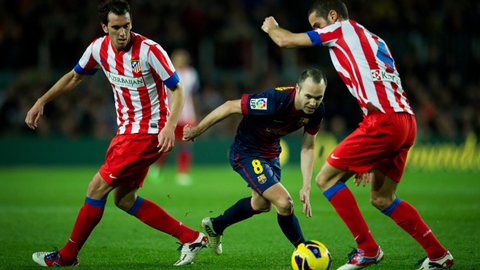 Những tình huống xử lý bóng đẳng cấp của Iniesta