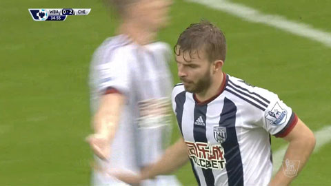 James Morrison rút ngắn tỷ số xuống còn 1-2 cho chủ nhà (West Brom 2-3 Chelsea)