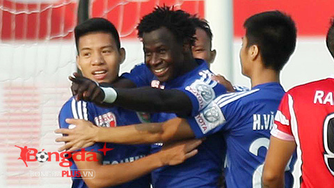 B. Bình Dương đăng quang tại Toyota V. League 2015 trước 2 vòng đấu