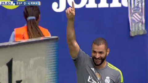 Benzema ghi bàn thứ tư cho đội khách (Espanyol 0-4 Real)