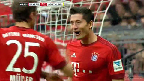 Lewandowski nâng tỷ số lên 3-1 (Bayern Munich 3-1 Borussia Dortmund)