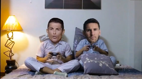 Hài hước: Messi và Ronaldo không rời nhau nửa bước