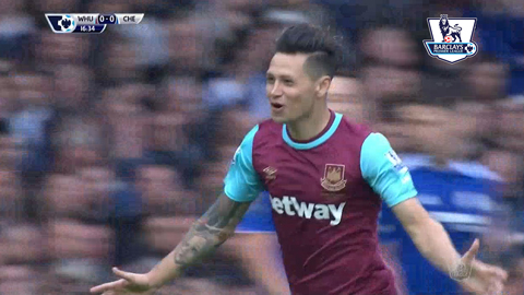 Zarate ghi bàn mở tỷ số (West Ham 2-1 Chelsea)