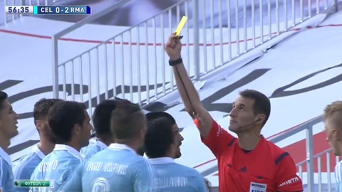 Hy hữu: 4 cầu thủ Celta Vigo phải nhận thẻ cùng lúc