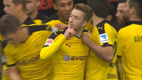 Kagawa dọn cỗ cho Marco Reus ghi bàn (Trực tiếp: Dortmund 2-0 Augsburg)