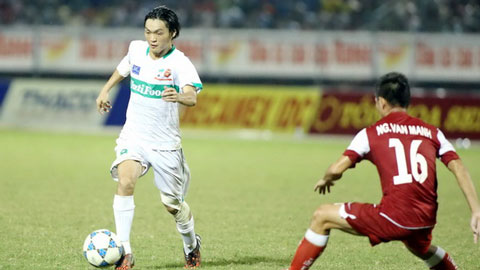 Những pha xử lý bóng tinh tế của Tuấn Anh tại V.League