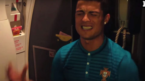 Trích phim Ronaldo: Ronaldo trổ tài làm ca sỹ với bản hit 