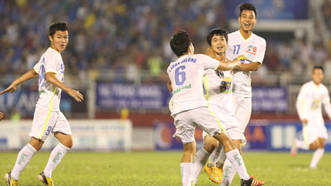 U21 Báo TN.VN 2-2 U21 HA.GL (pen: 2-3, Bán kết U21 Quốc tế báo Thanh Niên - Cúp Clear Men 2015)