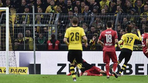 Dortmund 4-1 Stuttgart (Vòng 14 Bundesliga 2015/16)