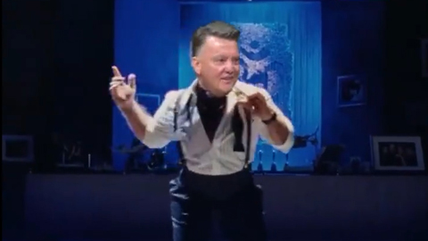 Van Gaal sung sướng quá độ khi M.U chỉ gặp Midtjylland