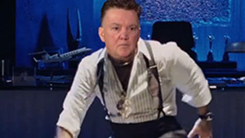 Van Gaal nhảy hip hop điên cuồng khi chưa bị sa thải