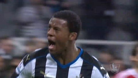 Wijnaldum rút ngắn tỷ số (Newcastle 1-2 M.U)