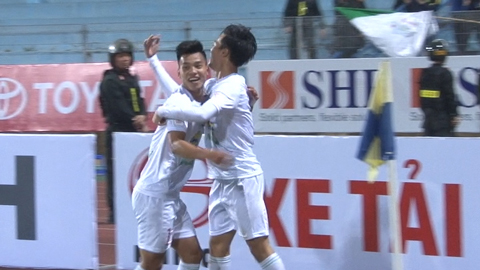 Văn Toàn, Văn Thanh vỡ òa sau chiến thắng trước CLB Hà Nội