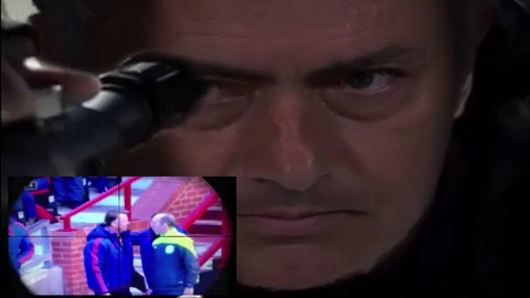 Những hình ảnh chế khó đỡ vì Van Gaal diễn quá sâu