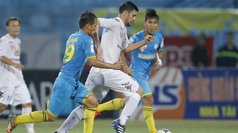 5 pha bỏ lỡ đáng tiếc nhất vòng 4 V.League