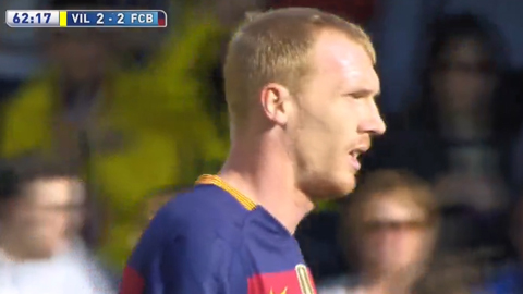 Mathieu lóng ngóng đốt lưới nhà (Villarreal 2-2 Barcelona)