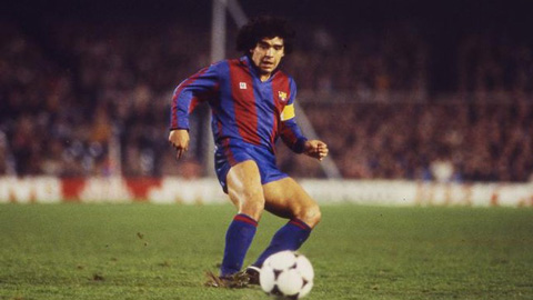 Những kỹ năng thượng thừa của Maradona trong màu áo Barca
