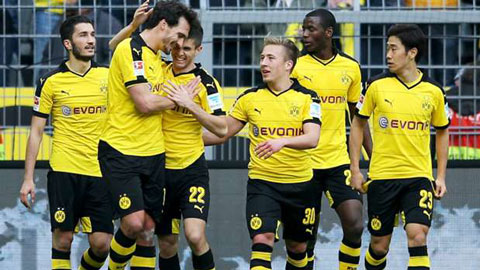 Dortmund 3-0 Hamburg (Vòng 30 Bundesliga 2015/16)