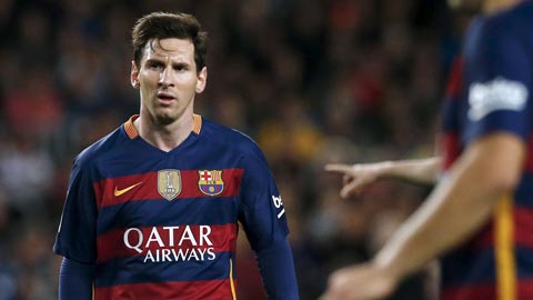 CĐV Barca la ó Messi và đồng đội sau thất bại