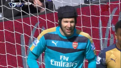 Đến lượt Cech vất vả cứu thua cho Arsenal (Sunderland 0-0 Arsenal)