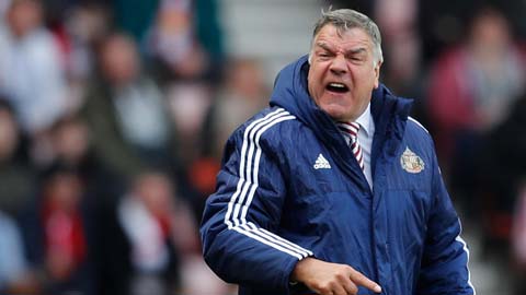 Màn chỉ đạo thi đấu điệu đà của HLV Sunderland