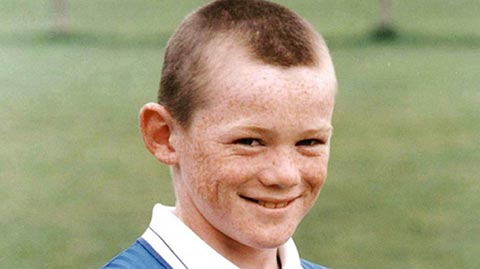 Rooney khoe tuyệt phẩm solo năm 10 tuổi