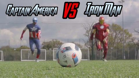 Captain America và Iron Man đọ tài trên sân cỏ