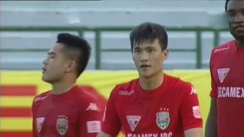 Cú sửa lòng hiểm hóc thành bàn của Công Vinh vào lưới HA.GL
