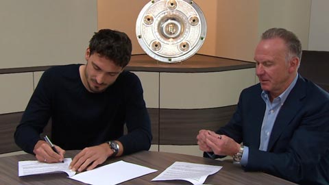 Mats Hummels ký hợp đồng 5 năm với Bayern Munich