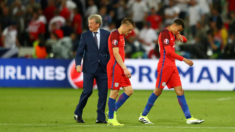 Hodgson không hài lòng với hàng công ĐT Anh