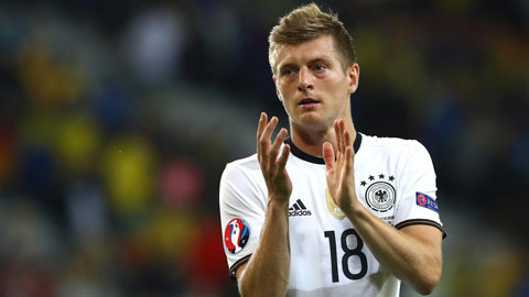 Toni Kroos, ông chủ khu trung tuyến tại EURO