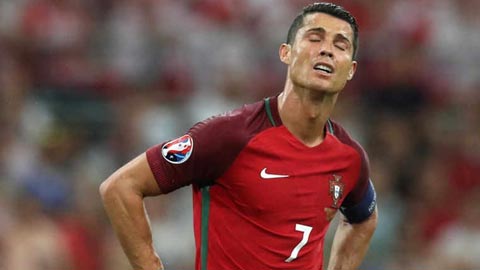 Những pha bỏ lỡ vô duyên của Ronaldo trước Ba Lan