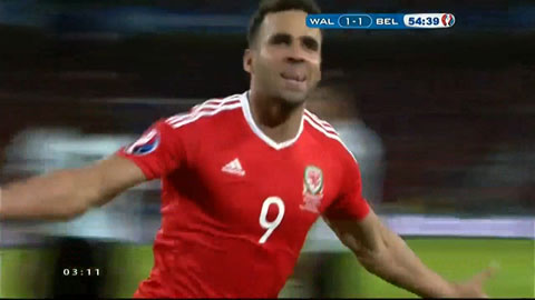 Tuyệt phẩm ghi bàn theo kiểu Johan Cruyff của Robson-Kanu