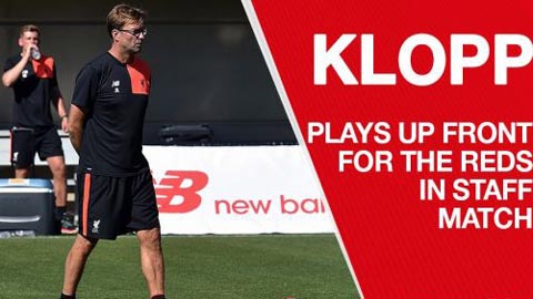 HLV Klopp thi đấu máu lửa ở vị trí tiền đạo