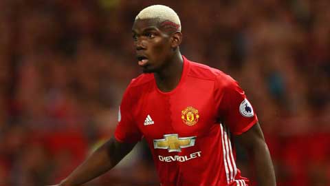 Pogba tâng bóng nhanh chóng mặt