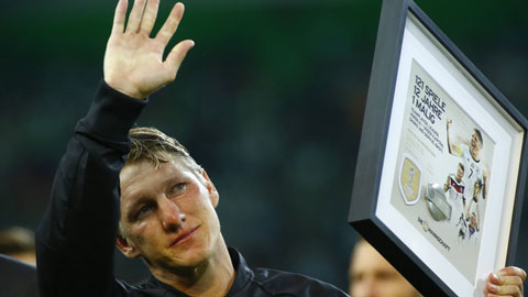 Tạm biệt nhé, Schweinsteiger!