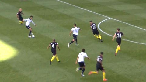 3 cầu thủ Tottenham phối hợp trước  5 cầu thủ Man City rồi ghi bàn