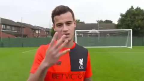 Mất 4 lần Coutinho mới tái hiện được bàn thắng của Dennis Bergkamp