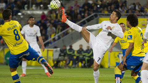 Ronaldo đã giải cứu Real khỏi Las Palmas như thế nào?