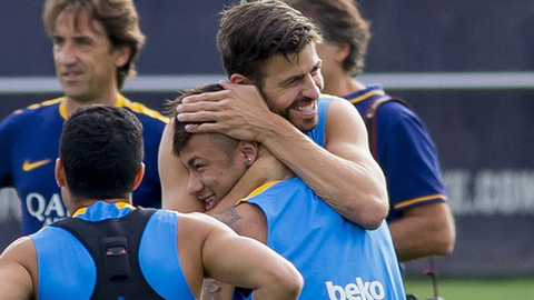 Đã xỏ háng, Neymar còn day thêm nỗi đau của Pique 