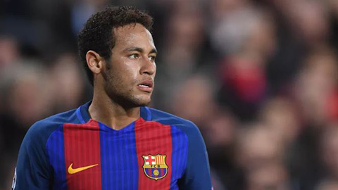 Neymar solo từ sân nhà kiến tạo cho đồng đội lập công