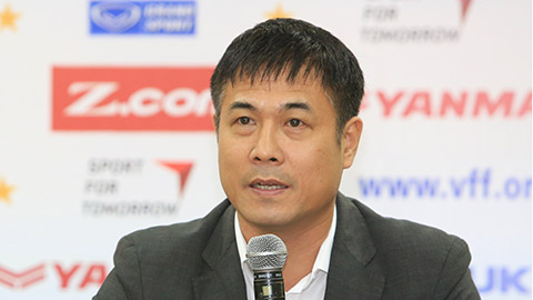 HLV Hữu Thắng mừng ra mặt khi Công Phượng tìm lại cảm giác bóng