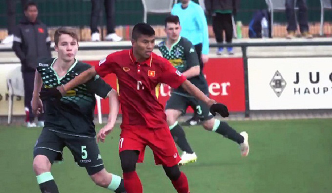 U20 Việt Nam thua tối thiểu U23 Monchengladbach