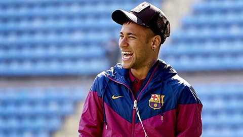 Cười nghiêng ngả với pha biểu diễn kỹ thuật hỏng của Neymar